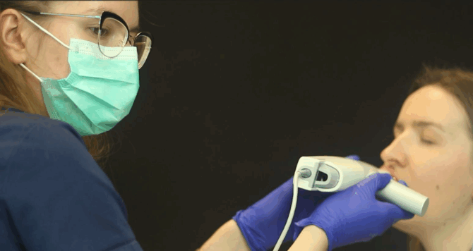 skanowanie wewnątrzustne w systemie Invisalign w XRAY